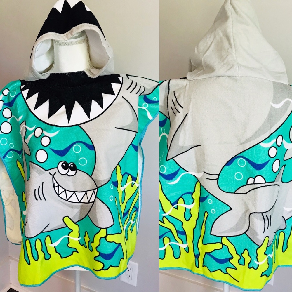 🦈HP🦈 Only 1 Left!  Hooded Shark Poncho Towel - Picture 7 of 8